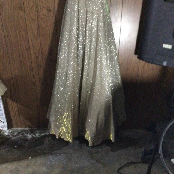 Camille la Vie Champagne halter dress - Picture 5 of 7